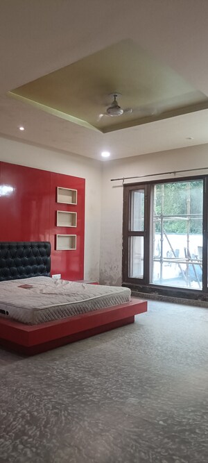 6+ BHK Villa For Rent in Sector 52