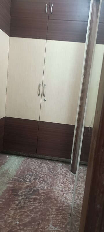  6+ BHK Villa at Sector 52 – for Rent