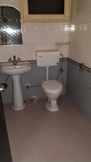 Bathroom in 4 BHK Villa at Eros Rosewood Villas, Sector 50 – for Rent