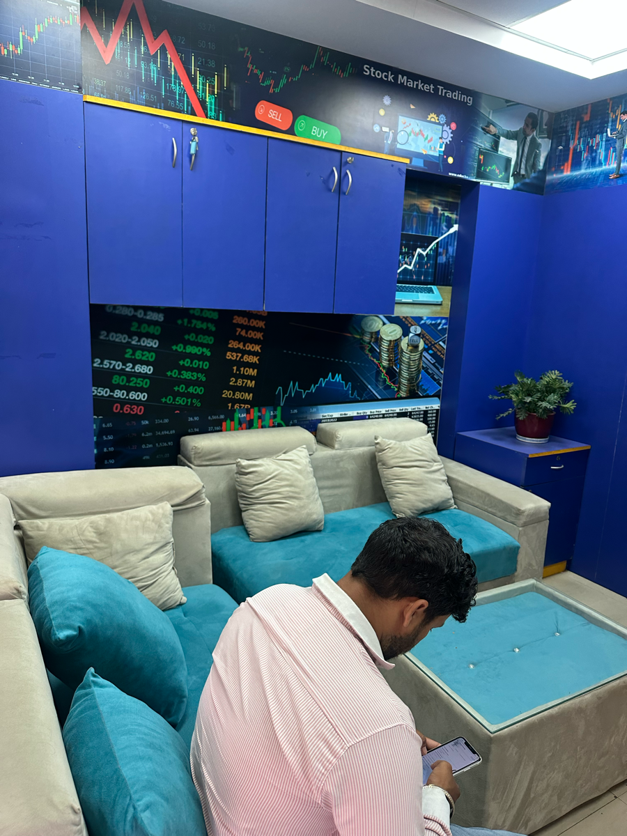 Office Space For Rent in JMD Galleria