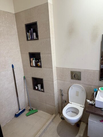 Bathroom in 3 BHK Builder Floor at Unitech South City II, Sector 50 – for Rent