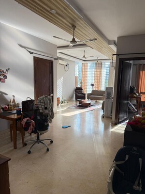 Living Room in 3 BHK Builder Floor at Unitech South City II, Sector 50 – for Rent