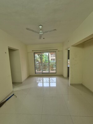2 BHK Apartment For Rent in Paridhi CHS, Uthalsar