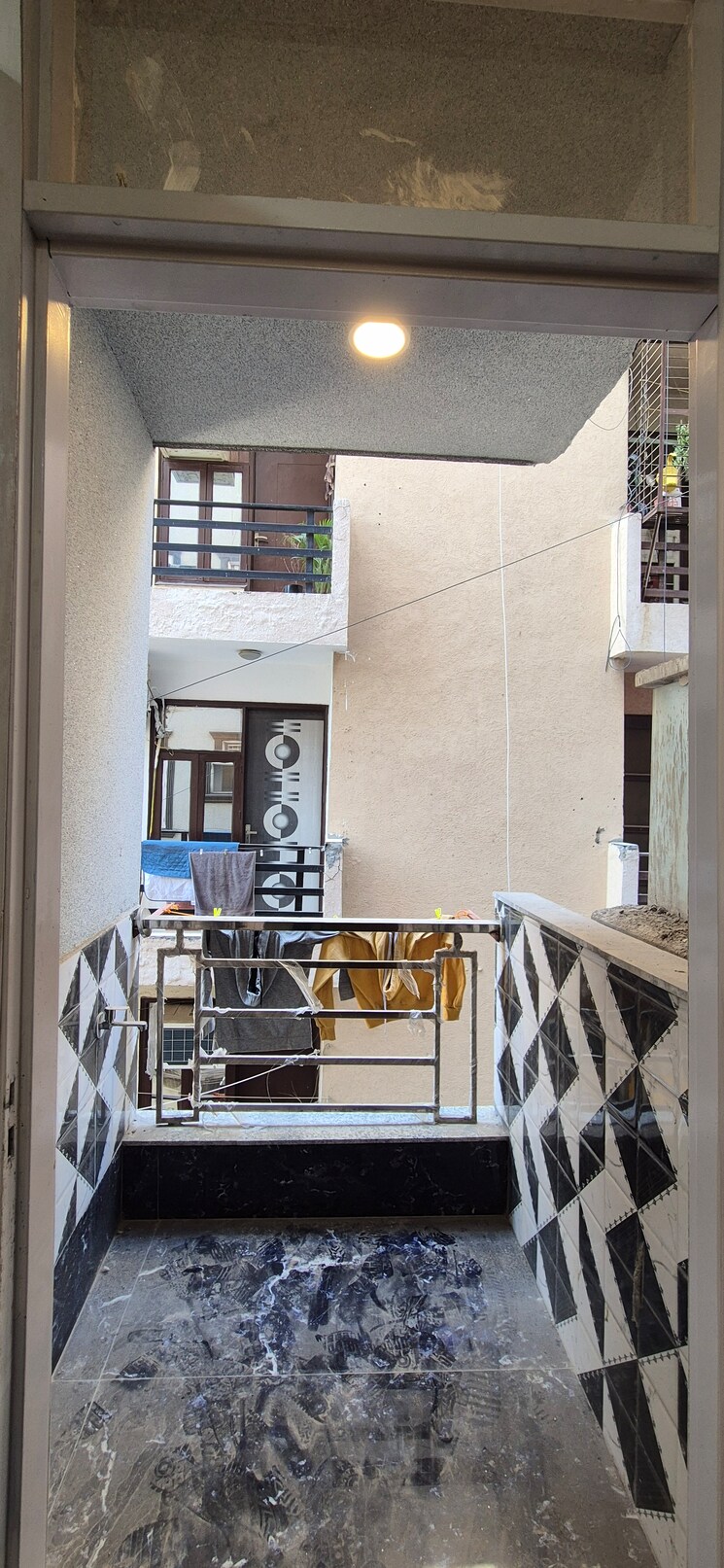 Balcony, chattarpur 2 Bedroom 800 Sq.Ft. Builder Floor In Chattarpur Delhi 9238602