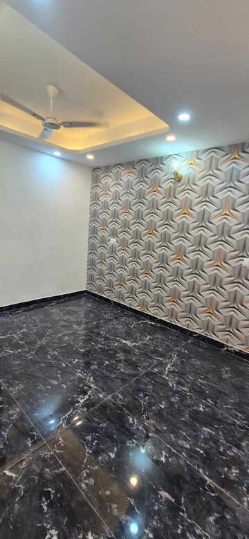 Bedroom in 2 BHK Builder Floor at Chattarpur – for Rent