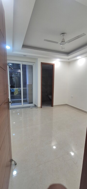 3 BHK Builder Floor For Rent in Chattarpur