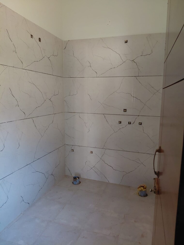 Bathroom, kharar mohali road 3 Bedroom 125 Sq.Yd. Independent House In Kharar Mohali Road Kharar 9238619
