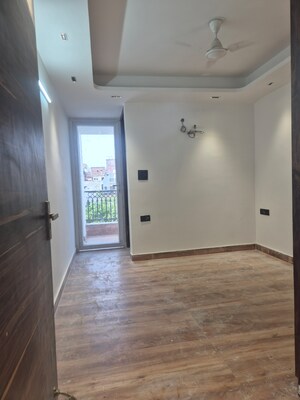 1 BHK Builder Floor For Rent in Chattarpur