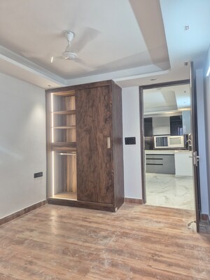 Room in 1 BHK Builder Floor at Chattarpur – for Rent