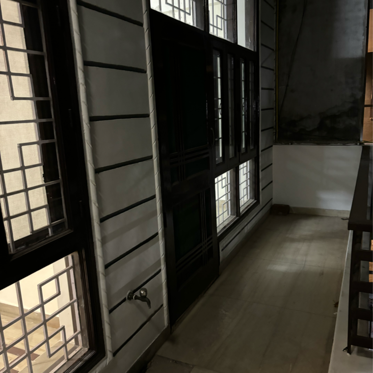 Balcony, shatabdi-vihar 3 Bedroom 2000 Sq.Ft. Builder Floor In Sector 52 Noida 9238656