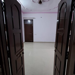 Building Lobby in 1 BHK Independent House at Gomti Nagar – for Rent
