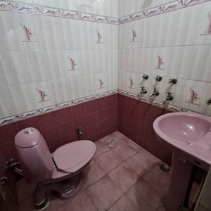 Team Area in 1 BHK Independent House at Gomti Nagar – for Rent