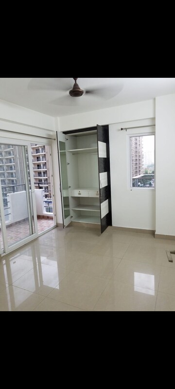 Parking in 3 BHK Apartment at Express Zenith, Sector 77 – for Rent