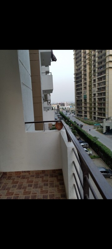 Balcony in 3 BHK Apartment at Express Zenith, Sector 77 – for Rent