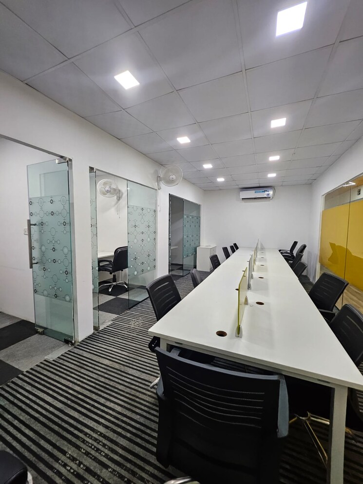 Team Area, sector 63 Commercial Office Space 850 Sq.Ft. In Sector 63 Noida 9238689