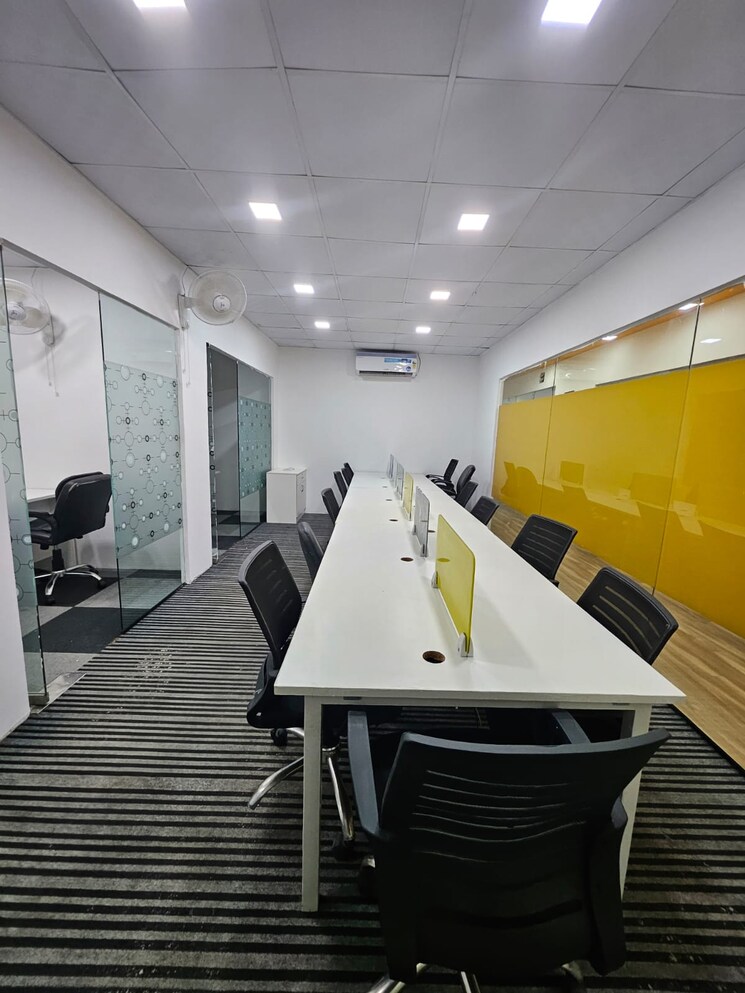 Team Area, sector 63 Commercial Office Space 850 Sq.Ft. In Sector 63 Noida 9238689