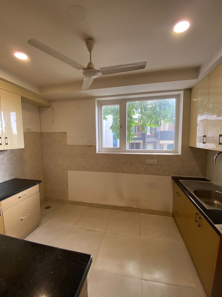 Kitchen, ansal-sushant-lok-i 4 Bedroom 300 Sq.Yd. Builder Floor In Sector 43 Gurgaon 9238680