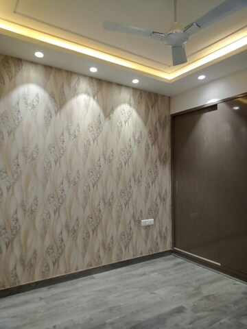 Bedroom in 3 BHK Builder Floor at Ansal Sushant Lok I, Sector 43 – for Rent