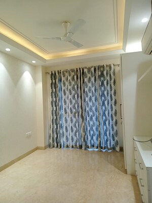 Bedroom in 3 BHK Builder Floor at Ansal Sushant Lok I, Sector 43 – for Rent