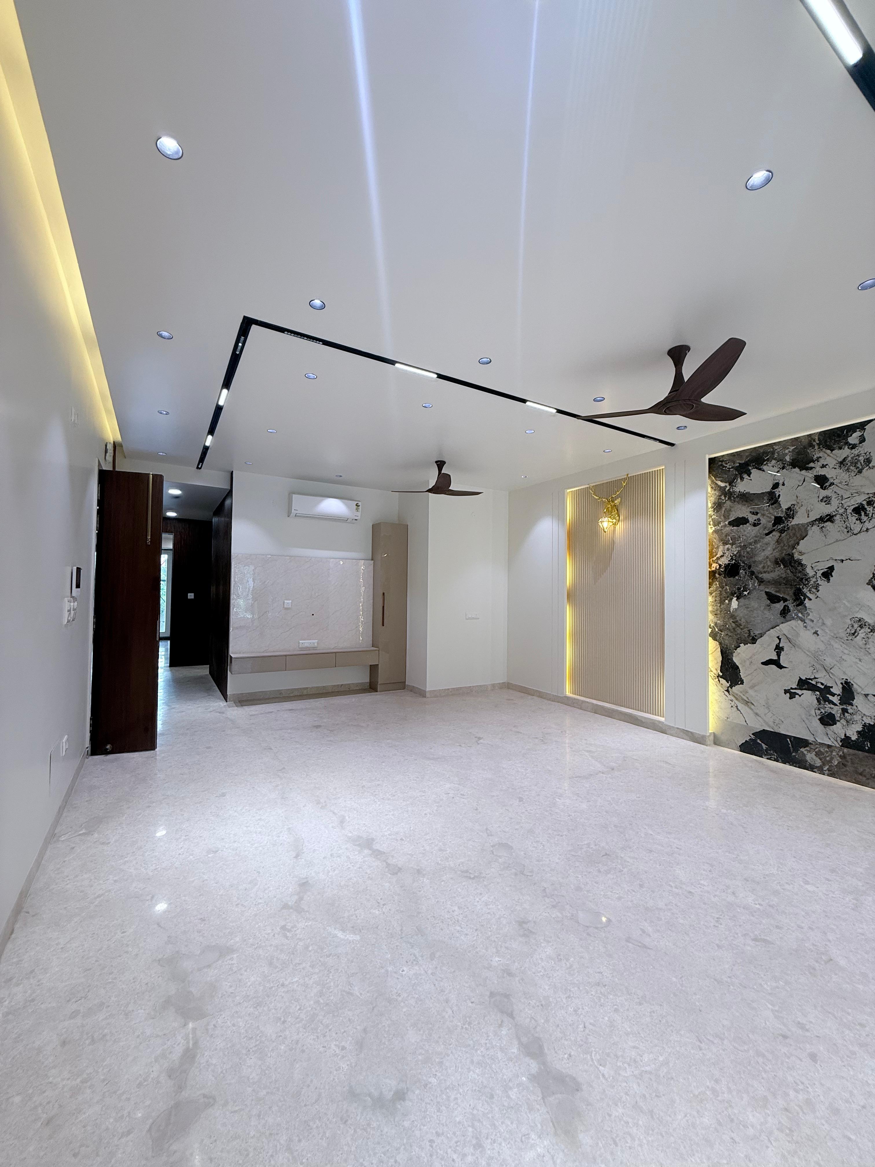 4 BHK Builder Floor For Rent in RWA Apartments Sector 45