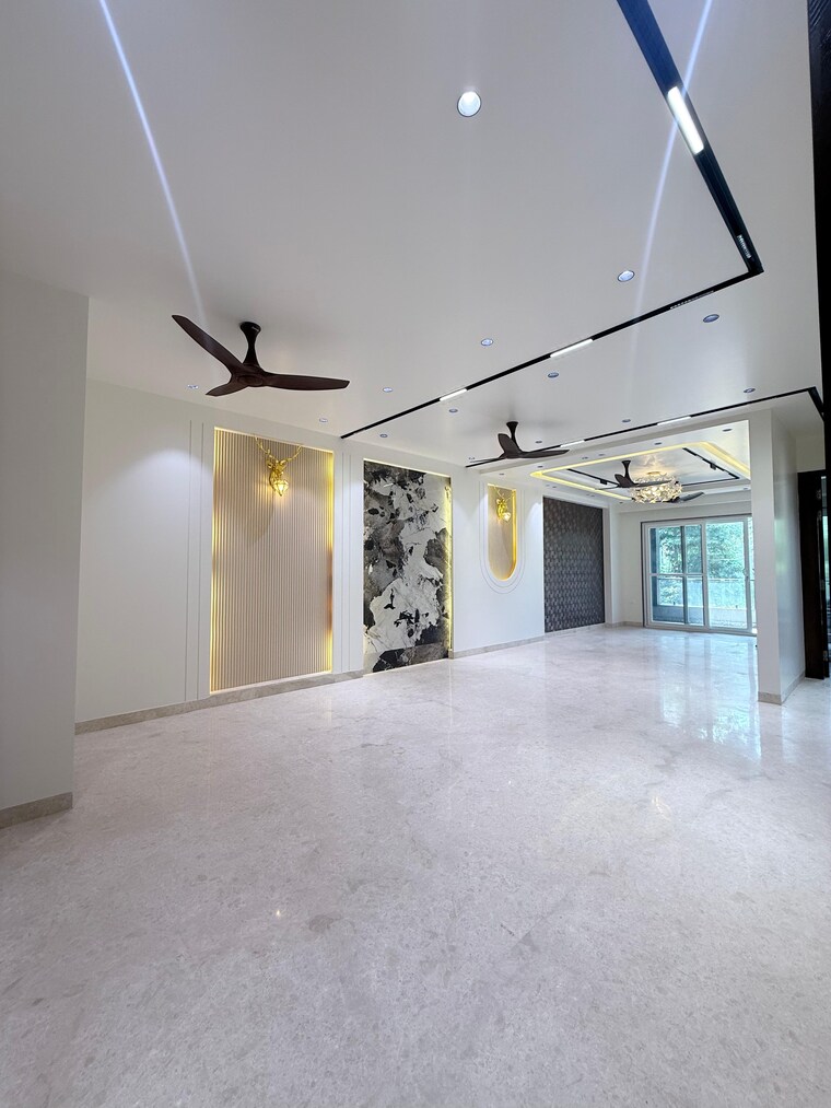 Room, rwa-apartments-sector-45 4 Bedroom 300 Sq.Yd. Builder Floor In Sector 45 Noida 9238696