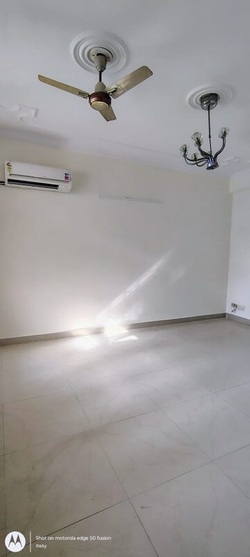 Room in 3 BHK Apartment at AEZ Aloha, Sector 57 – for Rent