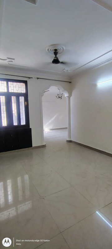 Room in 3 BHK Apartment at AEZ Aloha, Sector 57 – for Rent