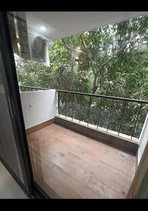 Balcony in 1 BHK Builder Floor at Ansal Sushant Apartments, Sushant Lok I – for Rent