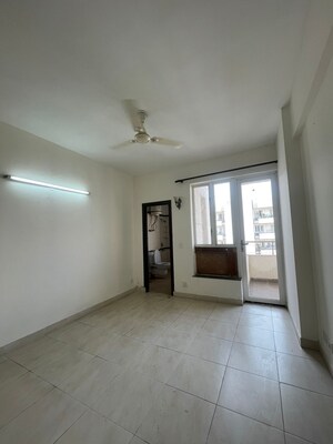 Room in 3 BHK Apartment at The Legend One, Sector 57 – for Rent