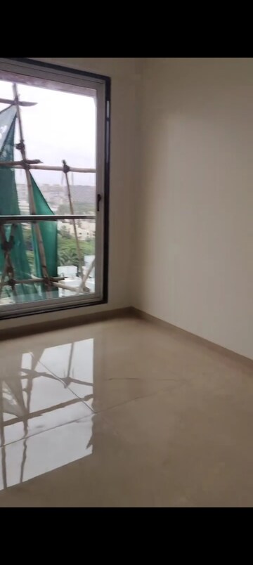 Room in 2 BHK Apartment at Lashkaria Indrasukh, Andheri West – for Sale
