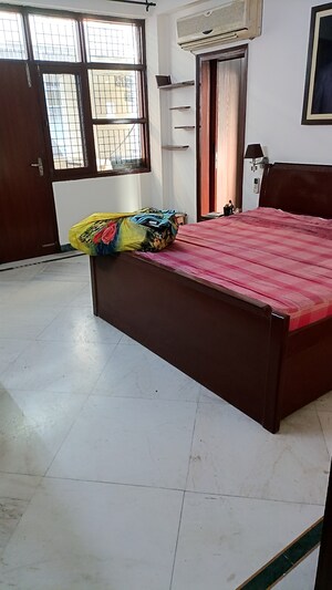 3 BHK Builder Floor For Rent in Uppal Southend, Sector 49