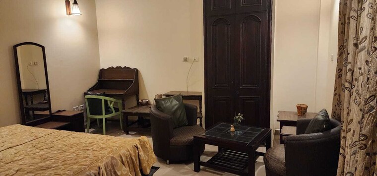 Living Room, gomti nagar 6+ Bedroom 3000 Sq.Ft. Villa In Gomti Nagar Lucknow 9238789