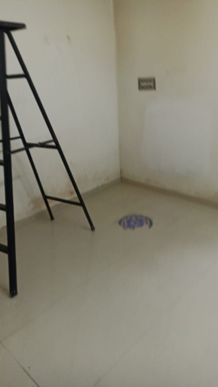Room, prahlad nagar 2 Bedroom 1150 Sq.Ft. Villa In Prahlad Nagar Ahmedabad 9238792