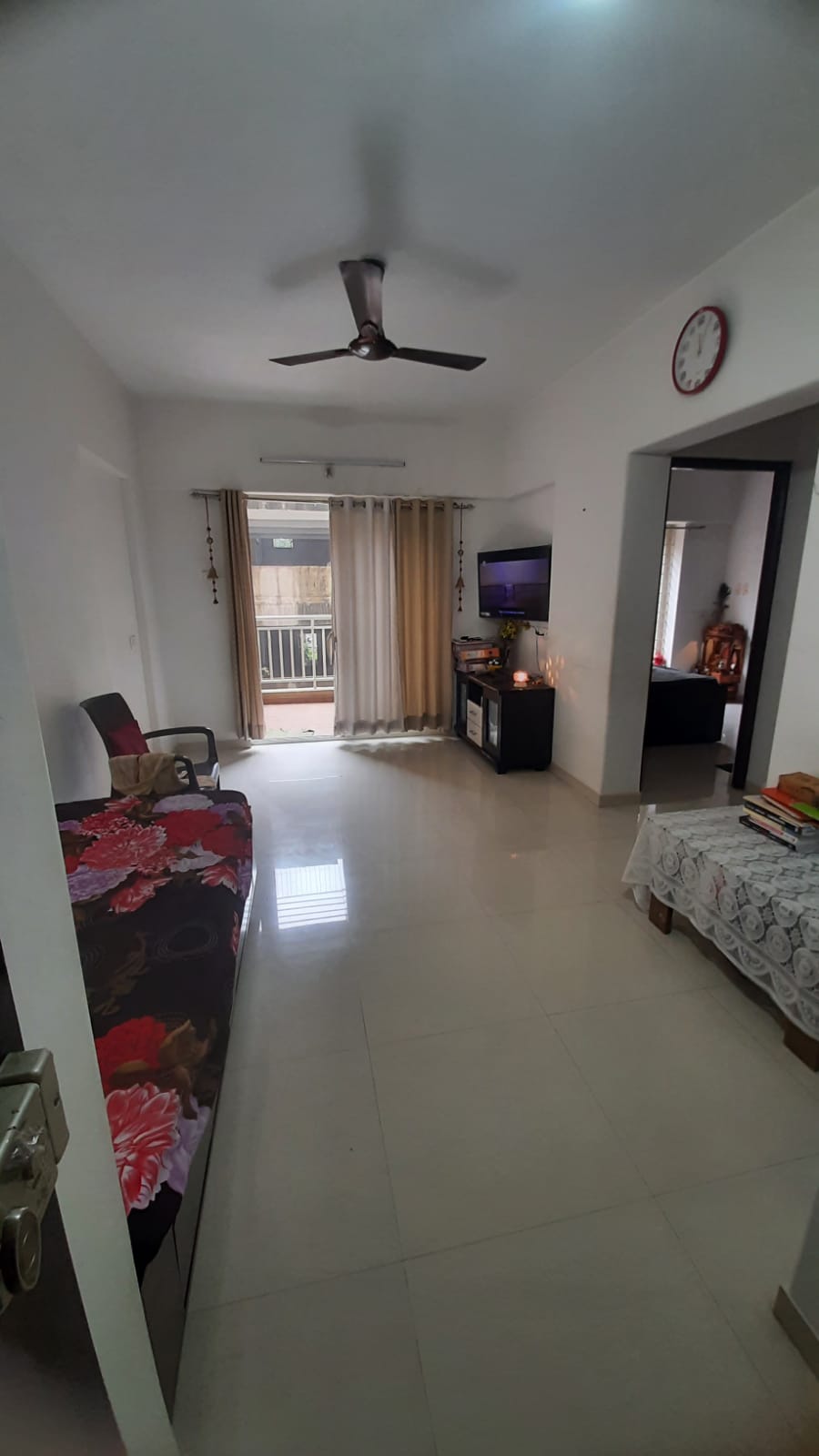 1 BHK + Extra Room Apartment For Sale in Goel Ganga Amber