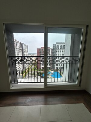 Room in 3.5 BHK Apartment at Sobha Windsor, Whitefield – for Sale