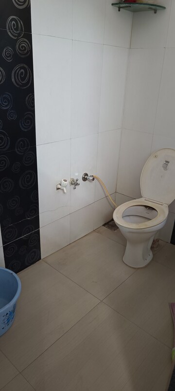 Bathroom in 4 BHK Villa at Ambawadi – for Rent
