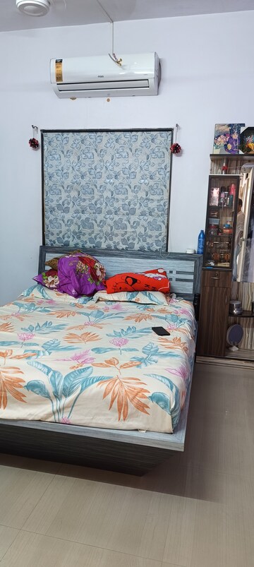 Bedroom in 4 BHK Villa at Ambawadi – for Rent
