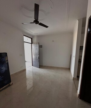 Room in 1 BHK Apartment at Sector 23 Dwarka – for Sale