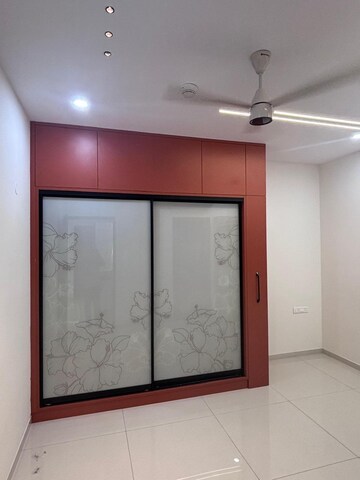 Room in 3 BHK Apartment at Rajapushpa Provincia, Narsingi – for Rent