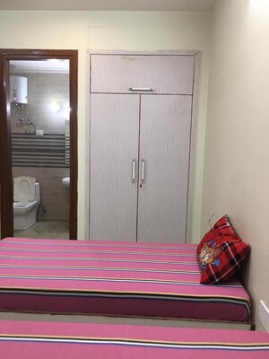 Room in  Pg at Sector 39 – for Rent