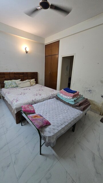 Furnished Amenities in 2 BHK Apartment at Gaur Yamuna City, Gaur Yamuna City – for Sale
