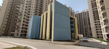 3 BHK Apartment For Rent in Amrapali Golf Homes, Sector 4 Greater Noida
