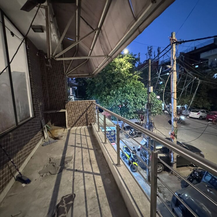 Balcony, kalkaji 3 Bedroom 1800 Sq.Ft. Apartment In Kalkaji Delhi 9238876