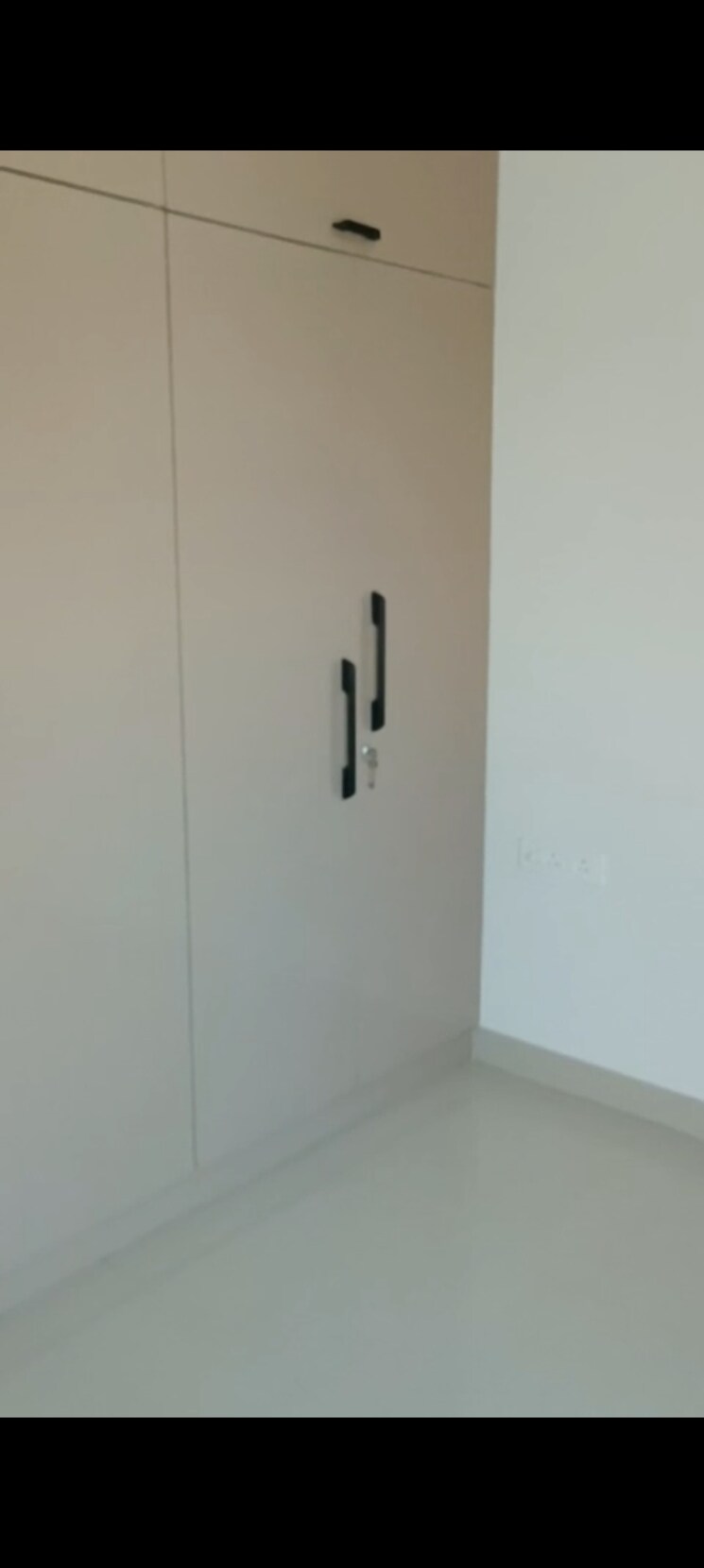 Room, rwa-apartments-sector-52 3 Bedroom 200 Sq.Mt. Builder Floor In Sector 52 Noida 9238878