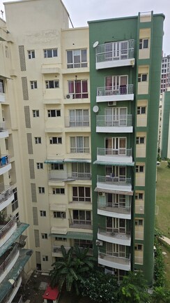 3.5 BHK + Servant Room Apartment For Sale in Omaxe NRI Villas
