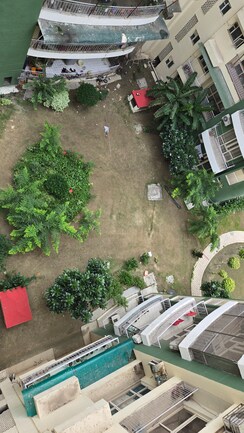 4 BHK + Servant Room Apartment For Sale in Omaxe Putting Greens