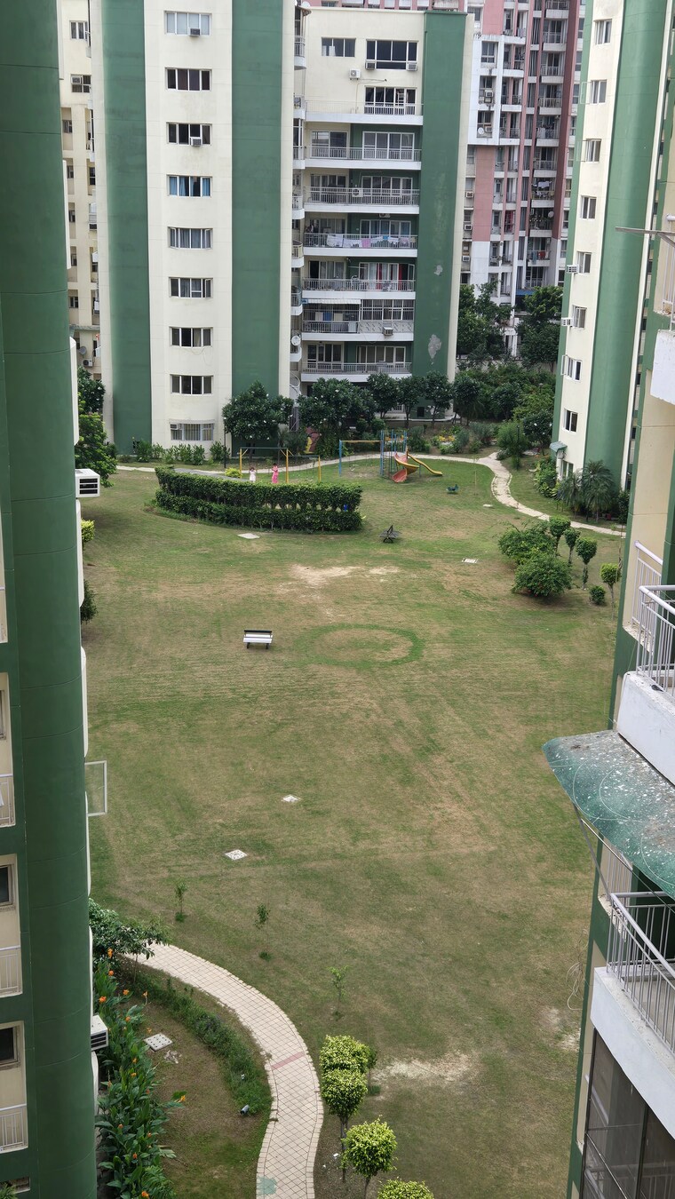 Exterior View, omaxe-putting-greens 4 Bedroom 2620 Sq.Ft. Apartment In Omega Ii Greater Noida Greater Noida 9238914