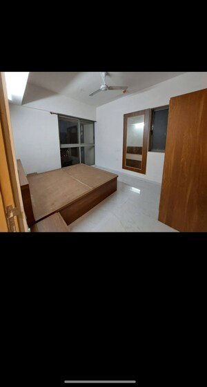 Room in 3 BHK Apartment at Lodha Bel Air, Jogeshwari West – for Rent