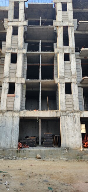 2 BHK Builder Floor For Sale in Signature Global City 81, Sector 81