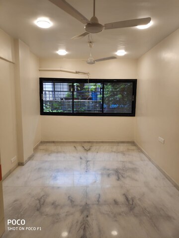 Room in 3 BHK Apartment at Monisha Tower, Andheri West – for Rent
